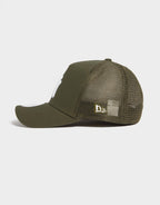 MLB New York Yankees Snapback Trucker Cap