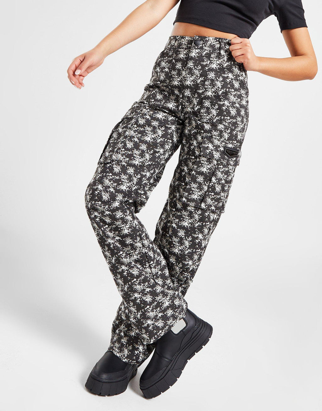 Wide Leg Cargo Pants