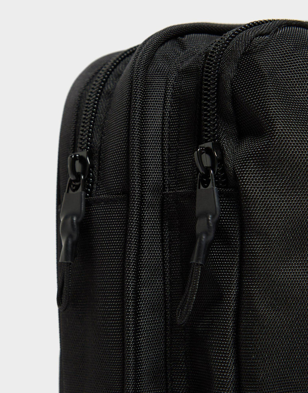 OG Core Oversized Clip Mini Bag