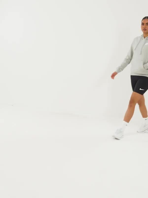 Core Swoosh Cycle Shorts