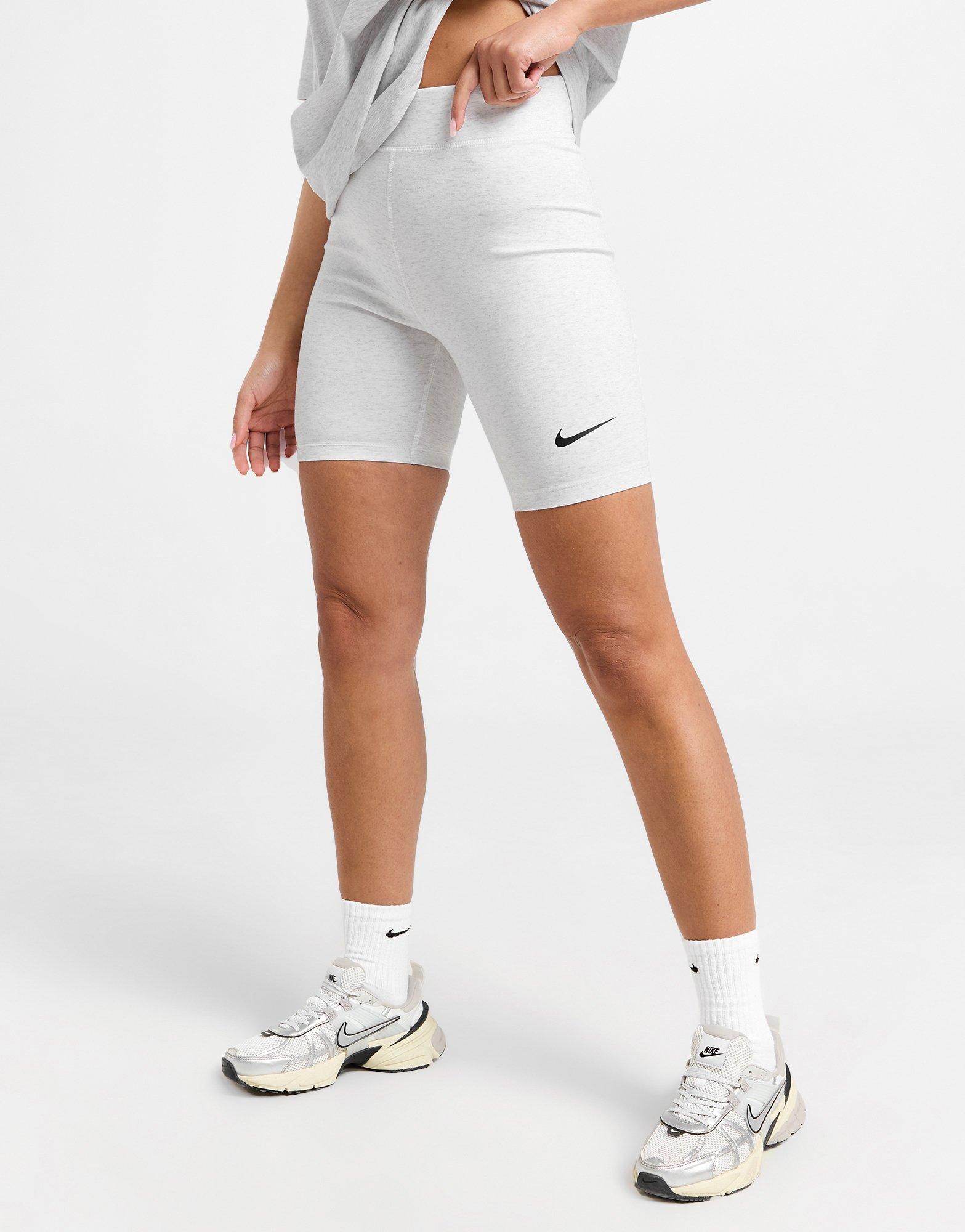 Core Swoosh Cycle Shorts