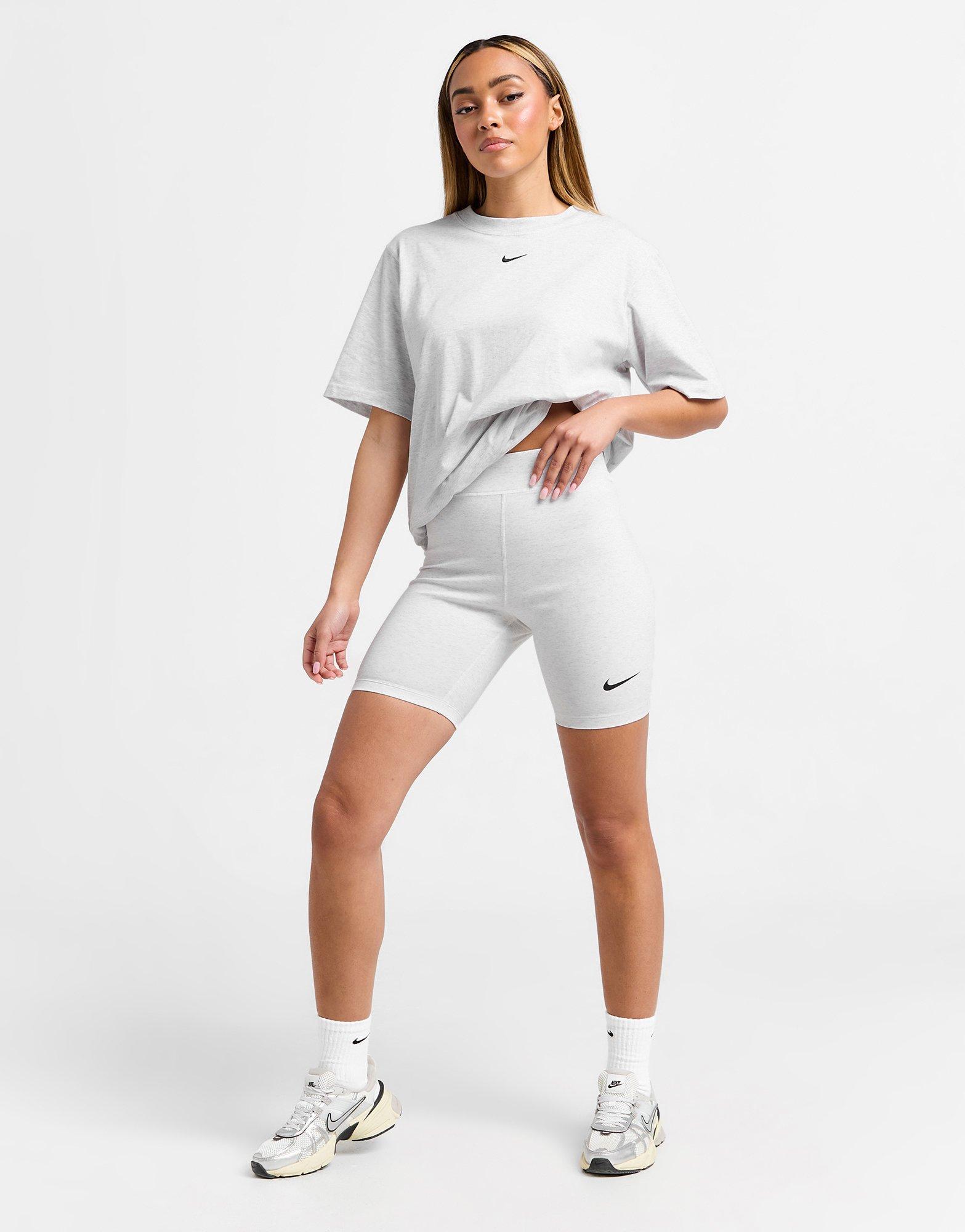Core Swoosh Cycle Shorts