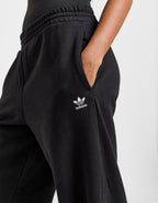 Essential Wide Joggers