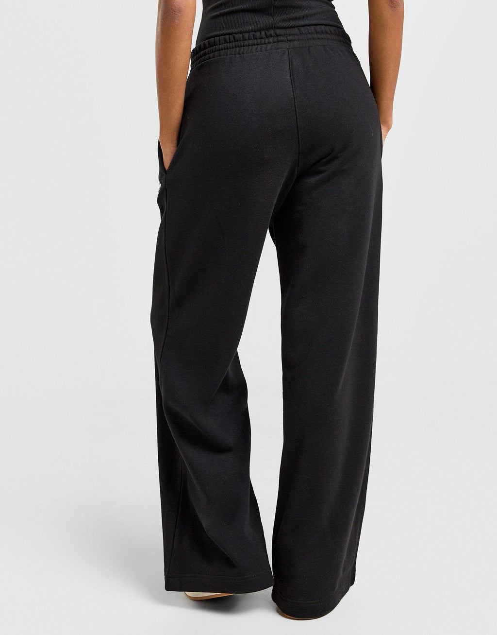 Essential Wide Joggers