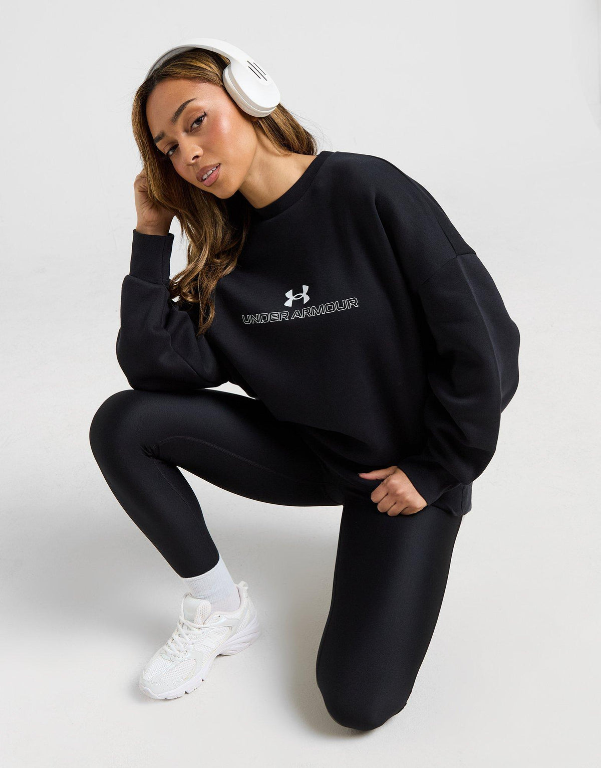 Essential Graphic Crew Sweatshirt