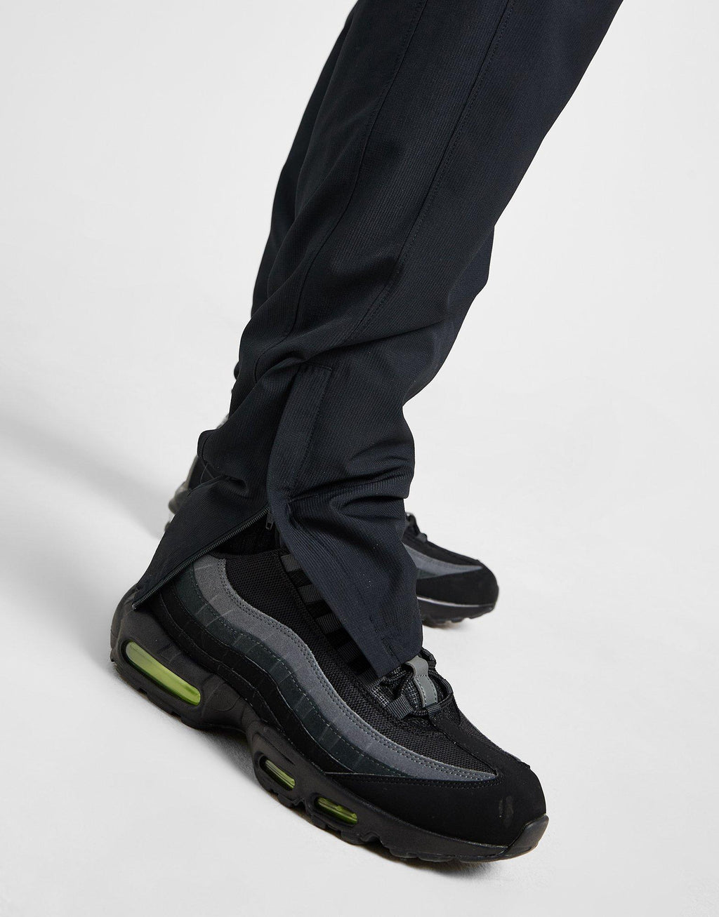 UA Rival Woven Track Pants