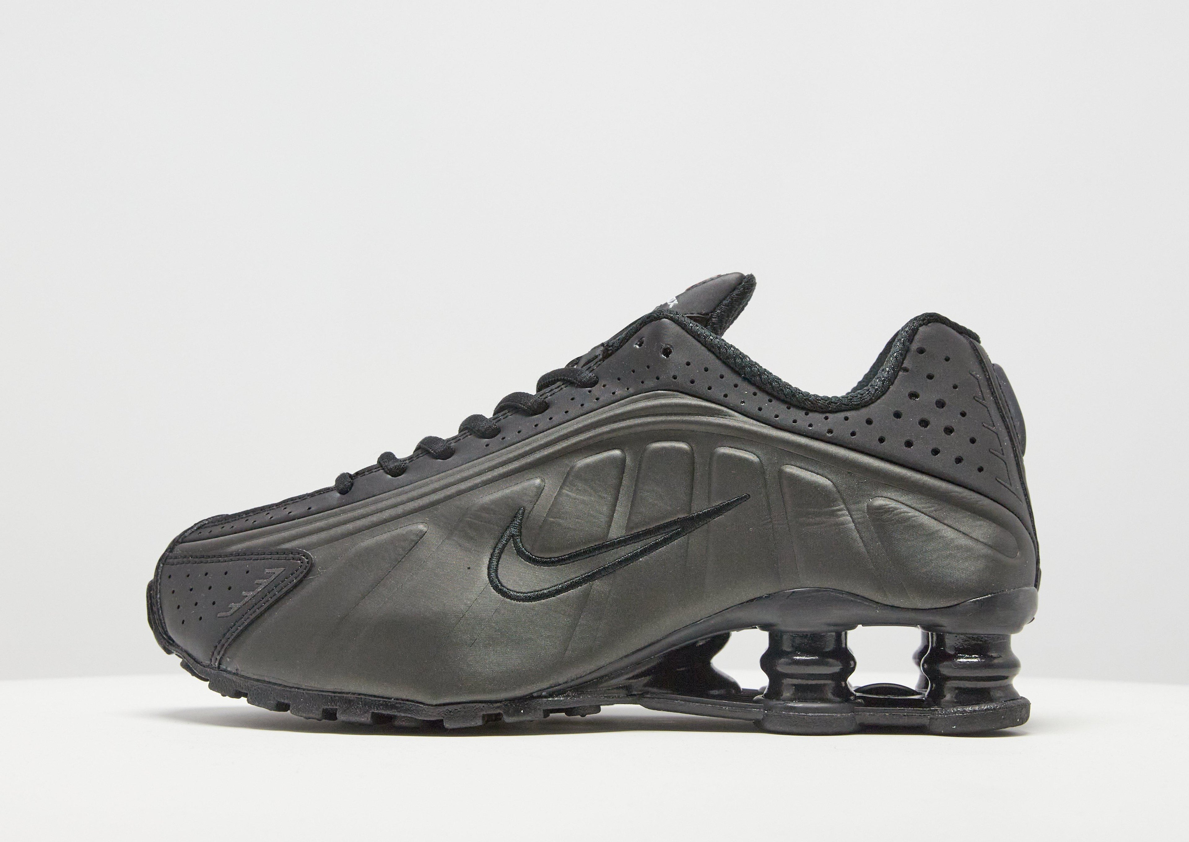 Shox R4