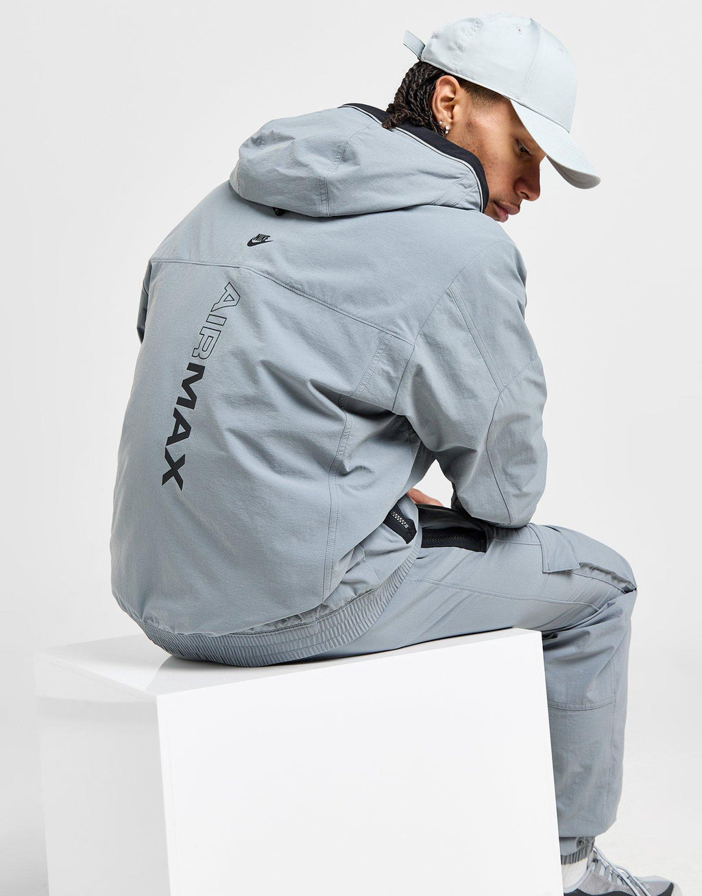 Air Max Woven Jacket