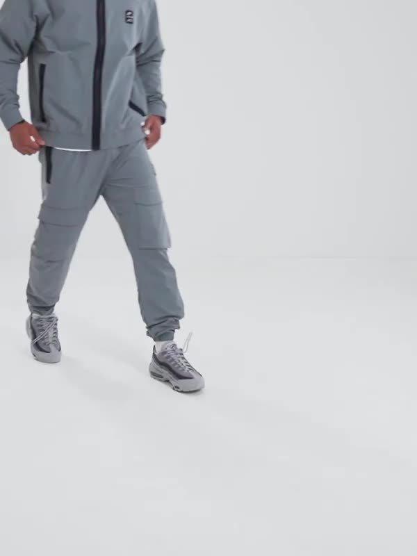 Air Max Woven Cargo Pants