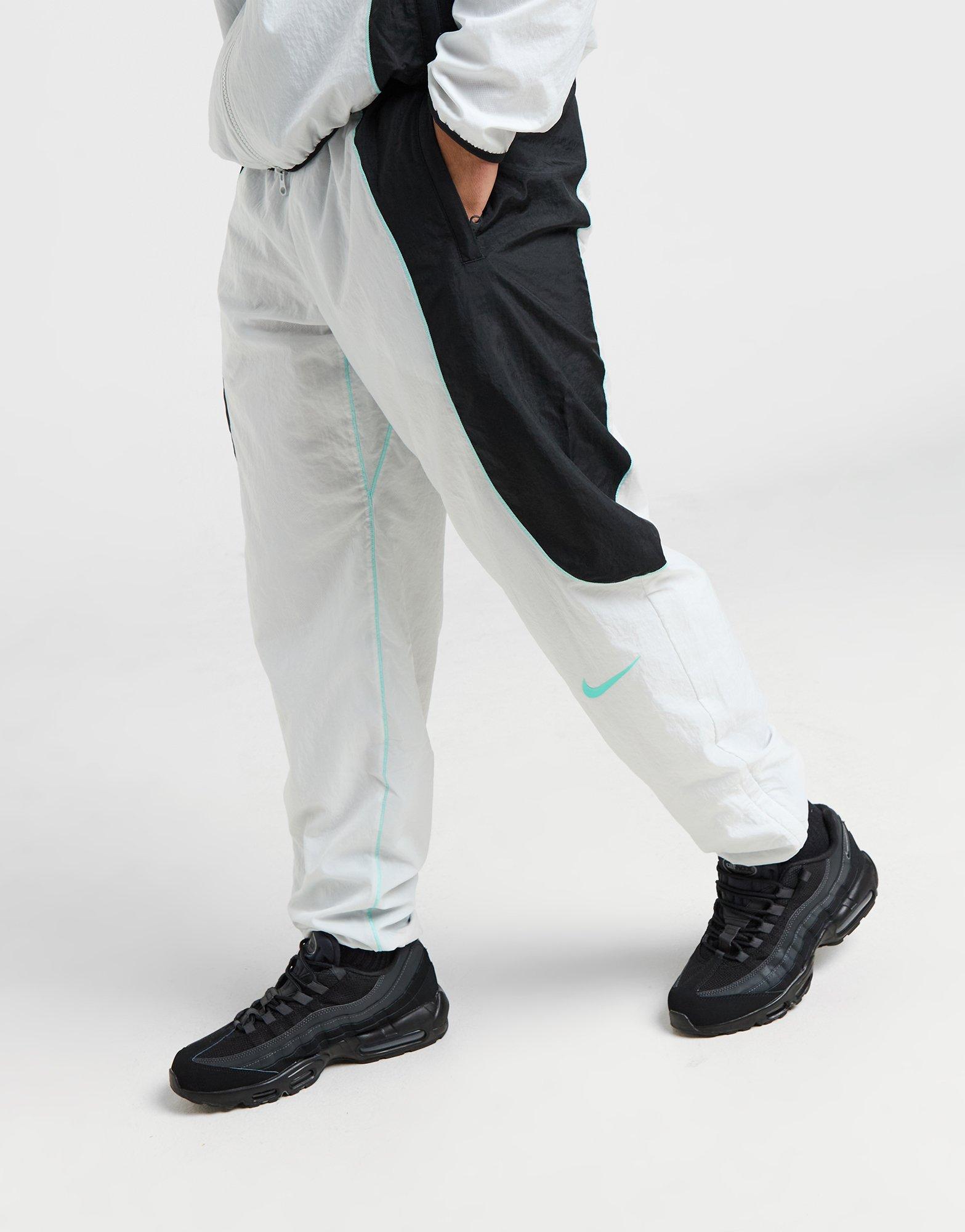 Strike Woven Track Pants