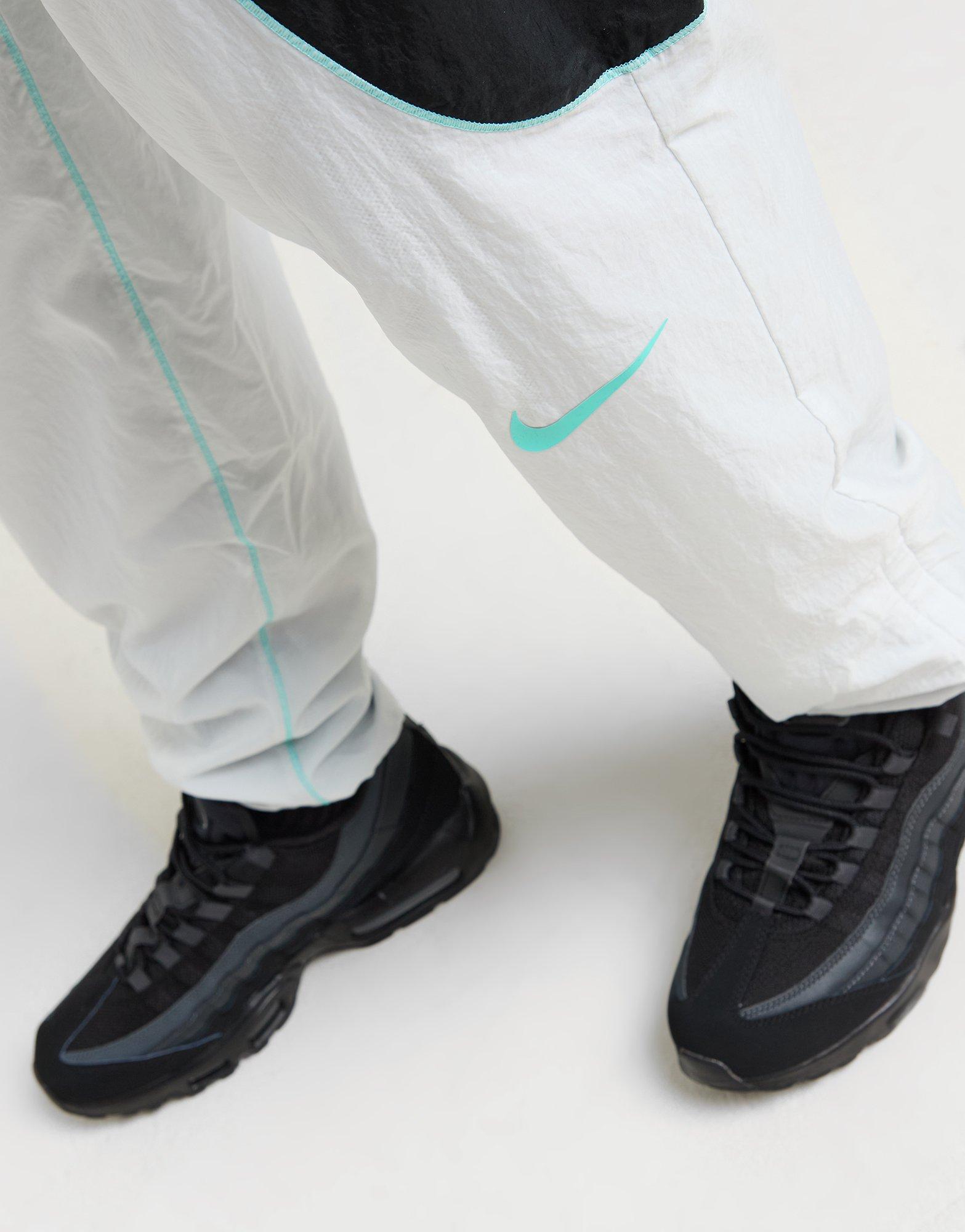 Strike Woven Track Pants