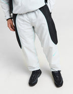 Strike Woven Track Pants