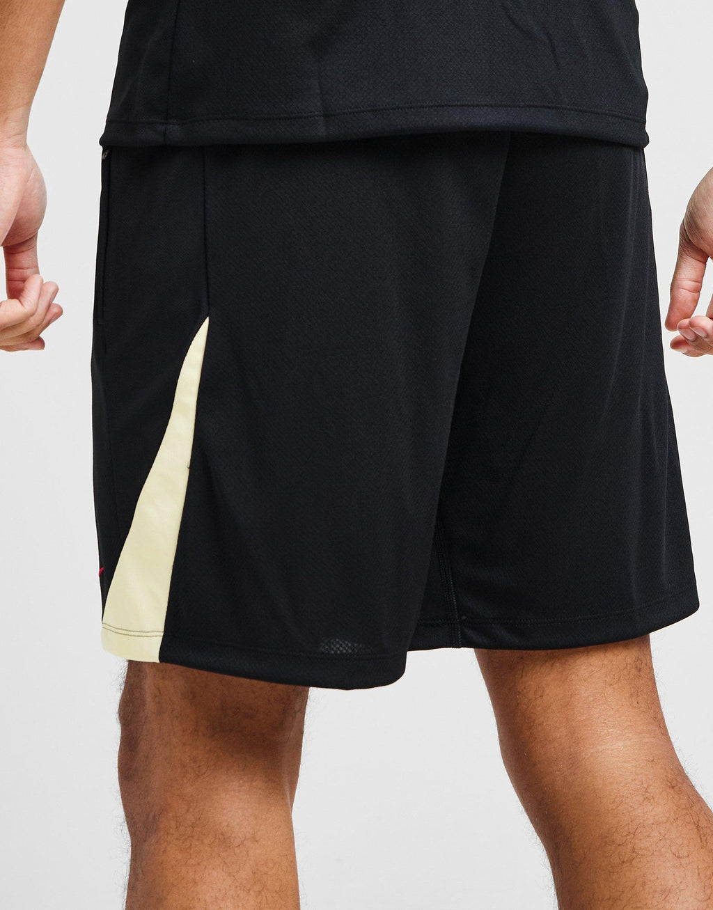 Liverpool FC Strike Shorts