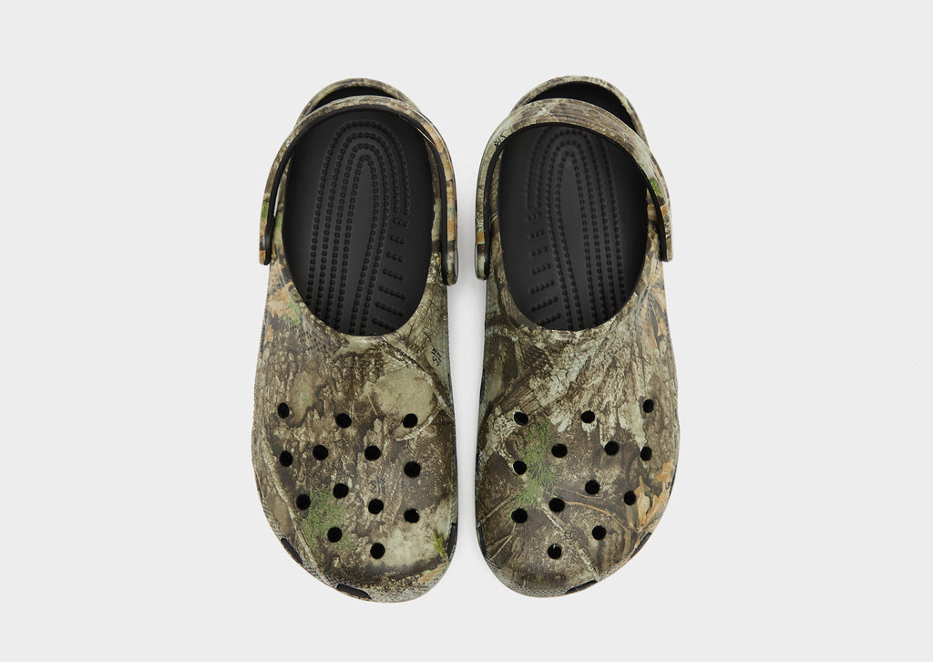 x Realtree APX Classic Clogs