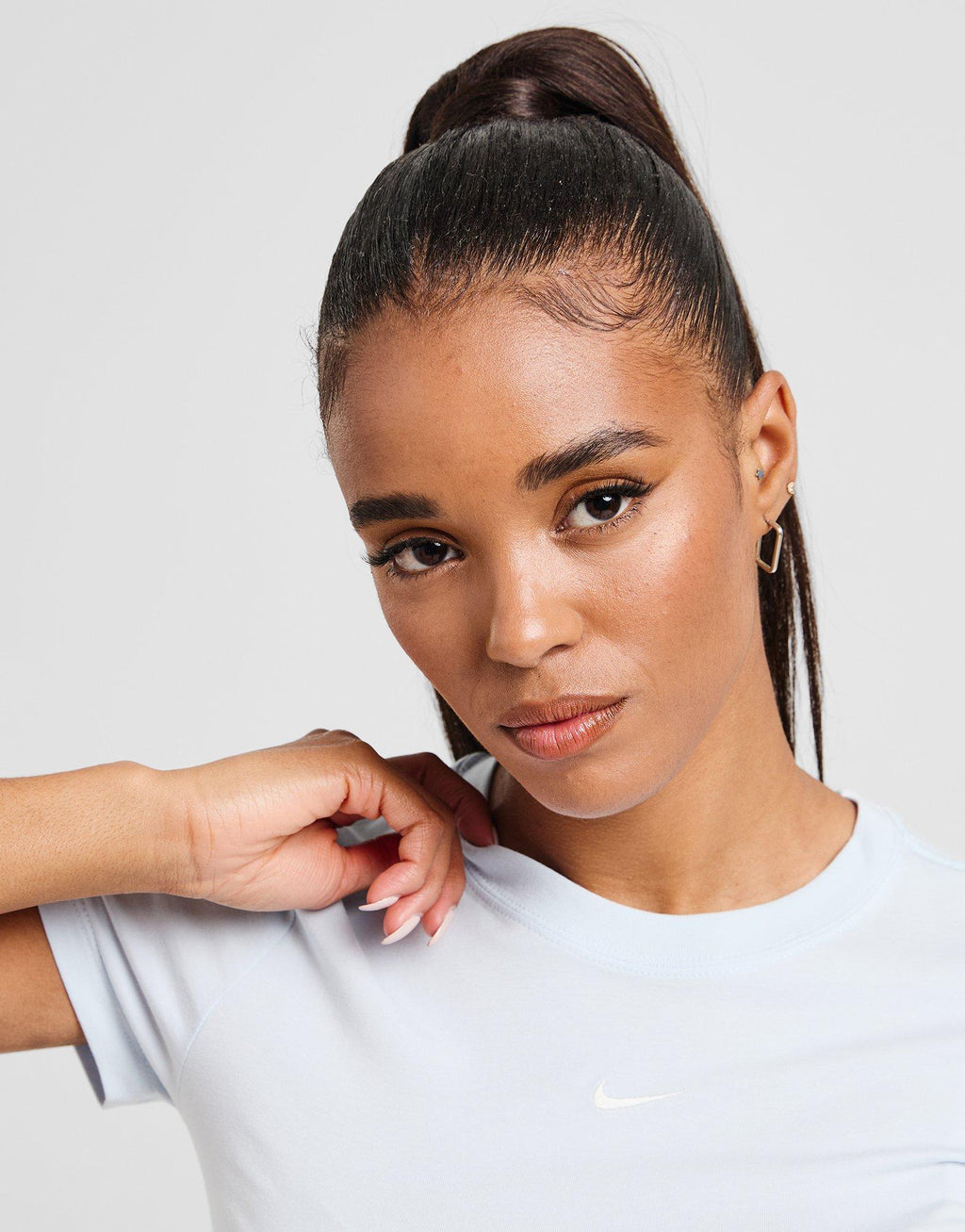 Essential Sportswear Chill Knit T-Shirt