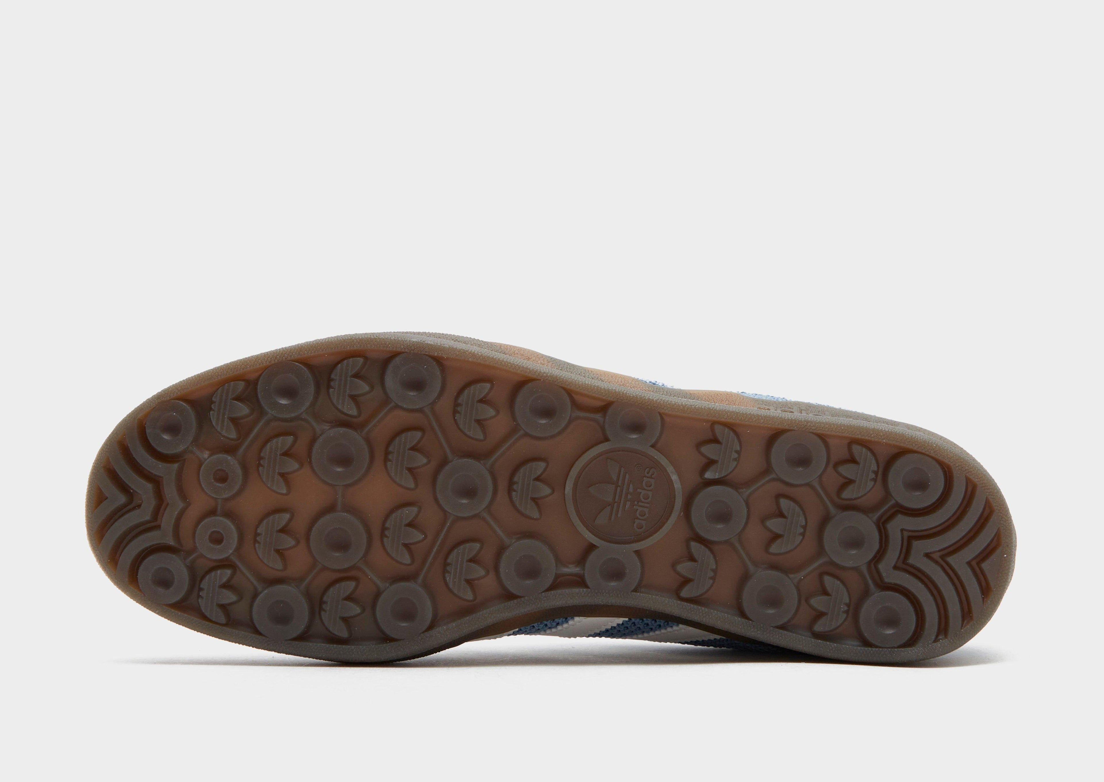 Gazelle Indoor