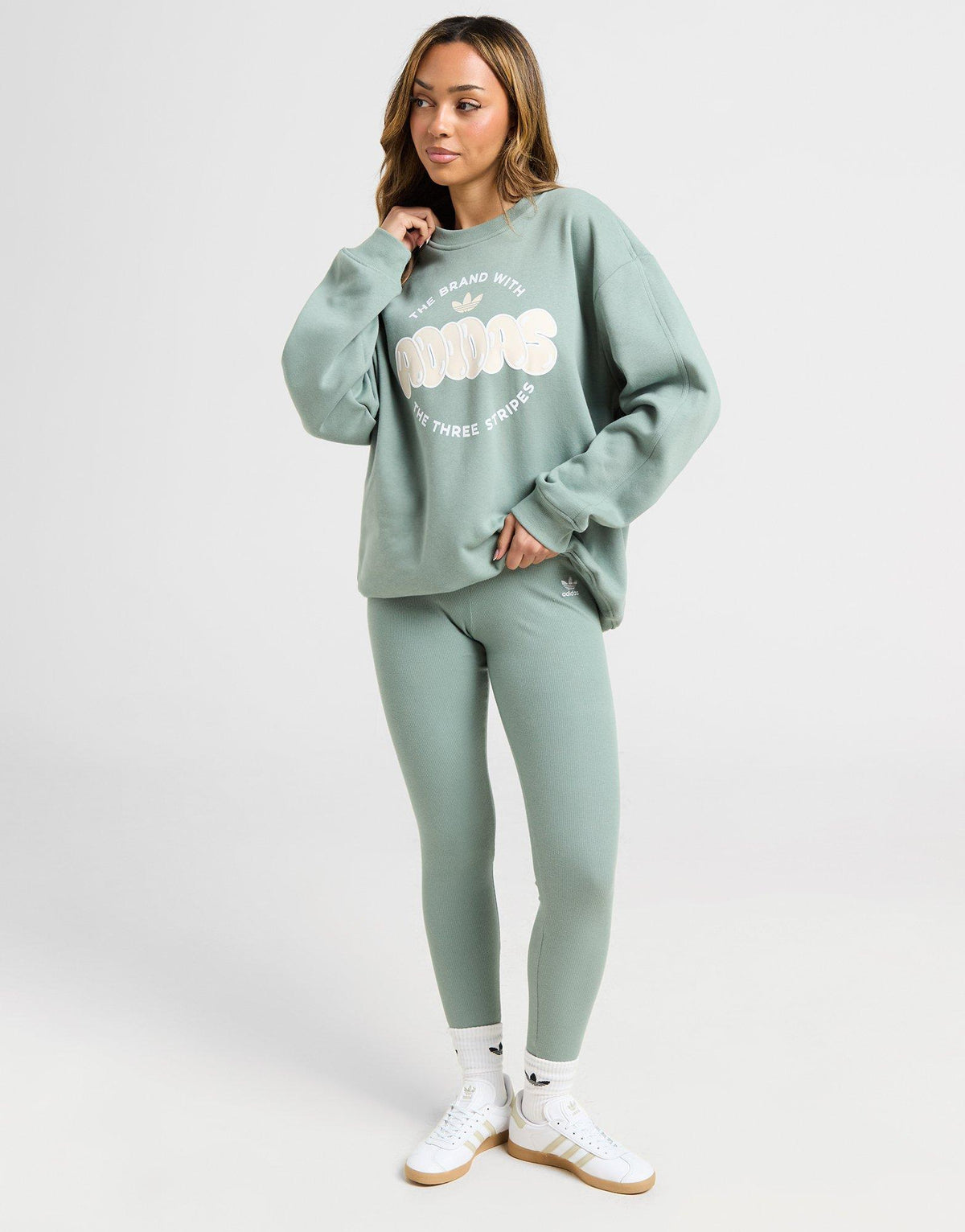 Circle Graphic Crew Sweatshirt