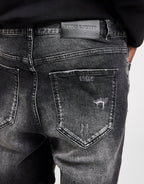 Armas Shorts