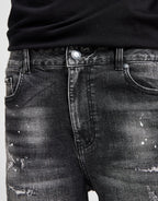 Armas Shorts