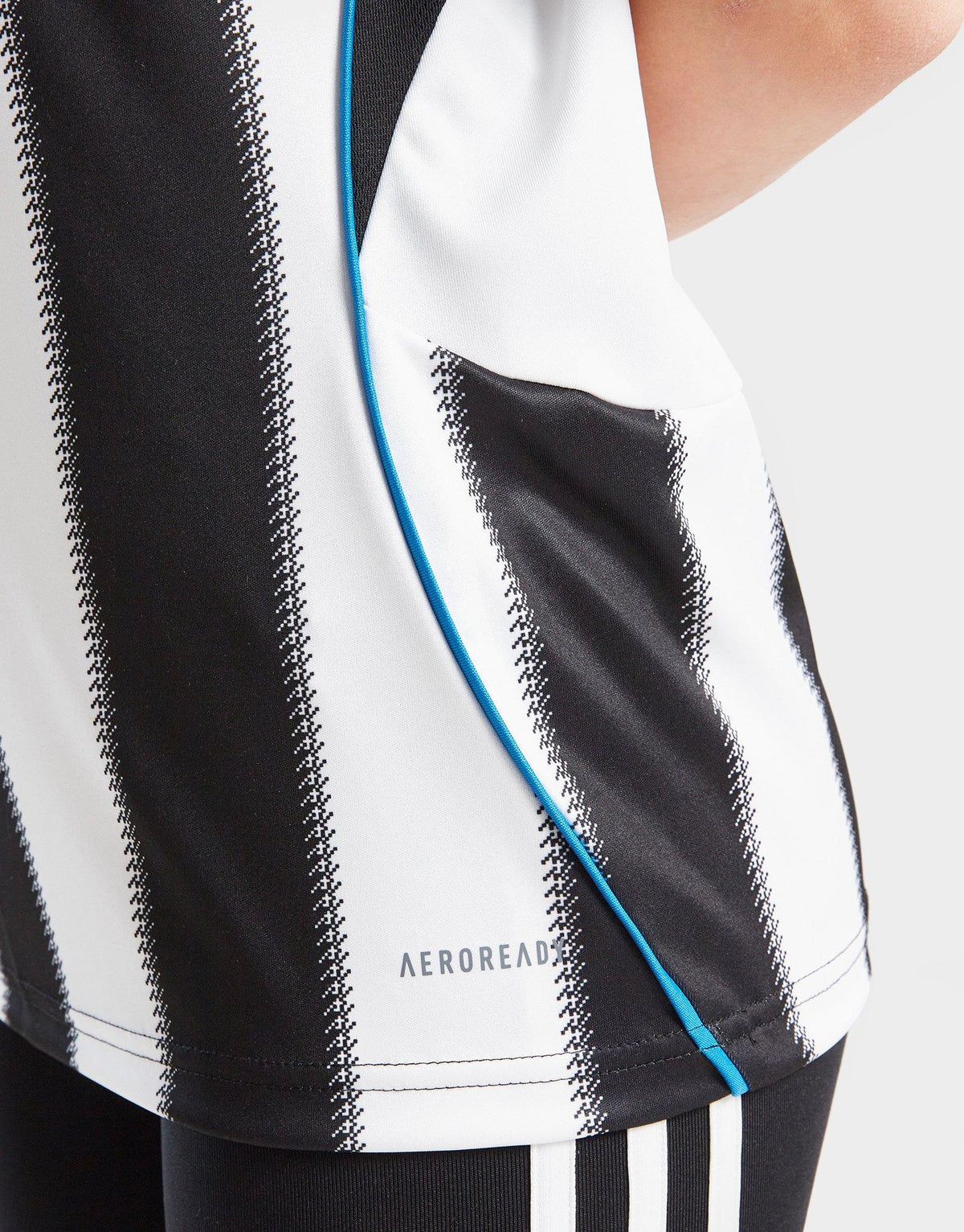 Newcastle United FC 2025/26 Home Shirt Junior's