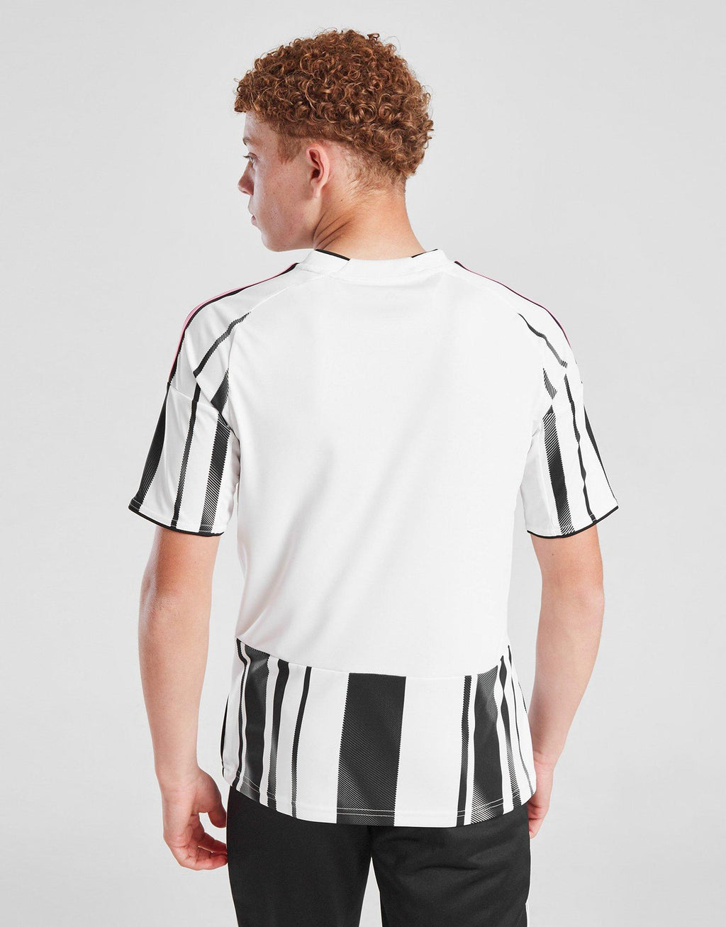 Juventus 2025/26 Home Shirt Junior