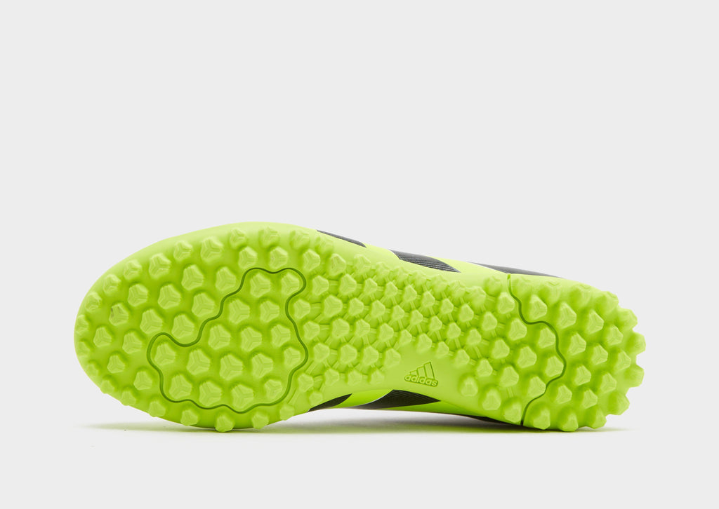 Predator Club TF Junior