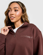 Essential Linear 1/4 Zip Top