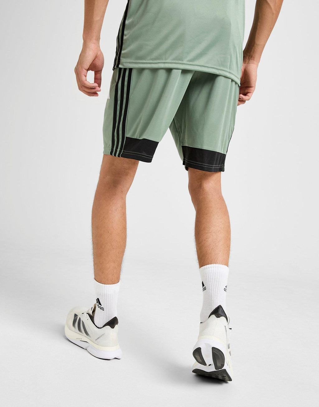 Tiro Shorts