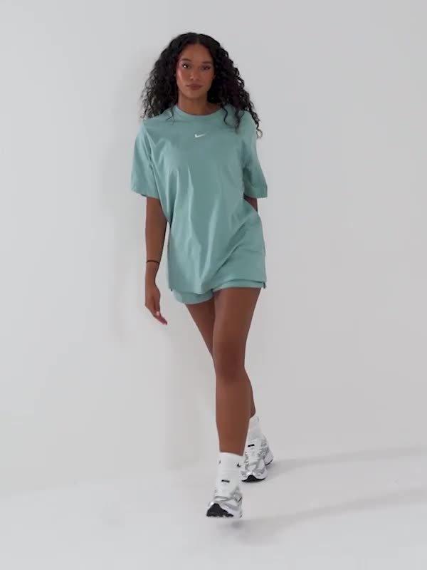Sportswear Essential Oversized T-Shirt