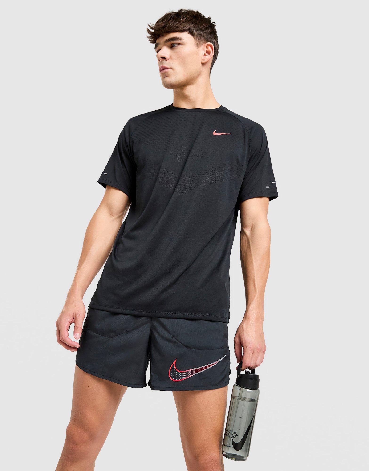 Stride Swoosh Shorts