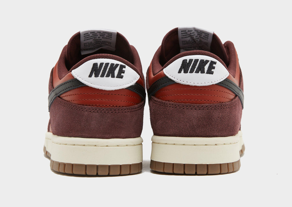 Dunk Low Retro SE