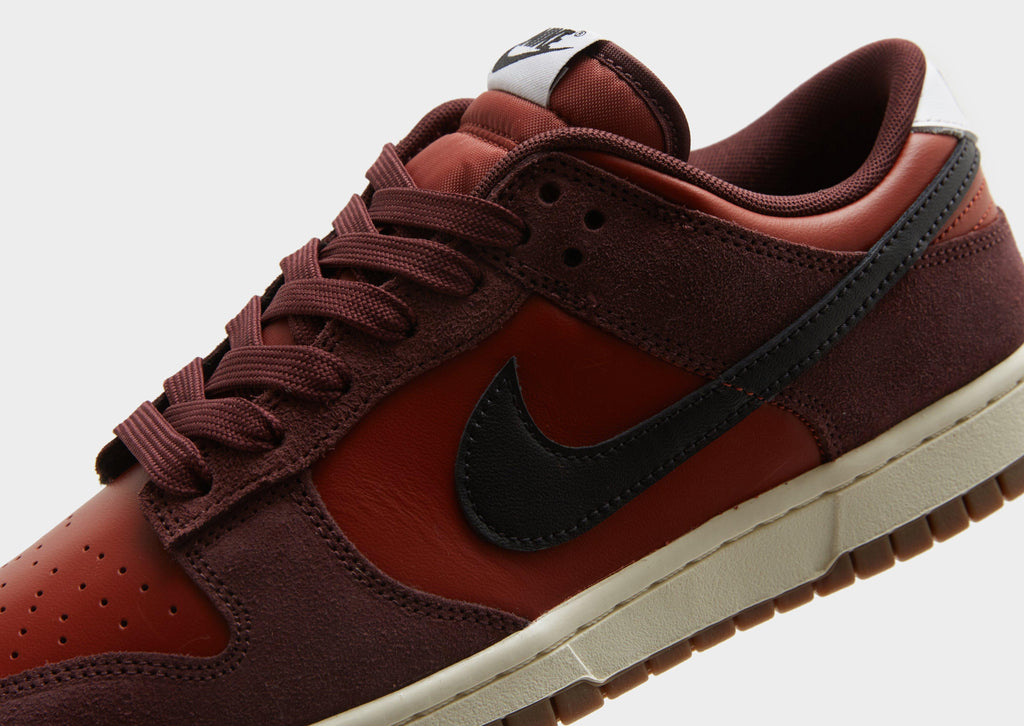 Dunk Low Retro SE