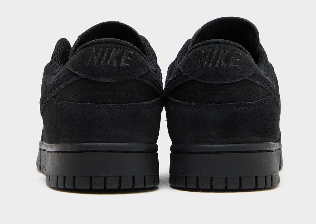 Dunk Low Retro SE