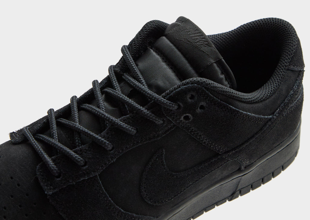 Dunk Low Retro SE