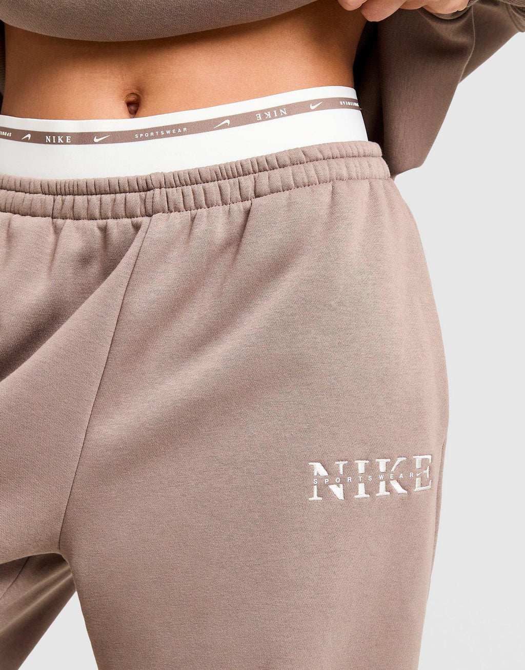 Swoosh Joggers