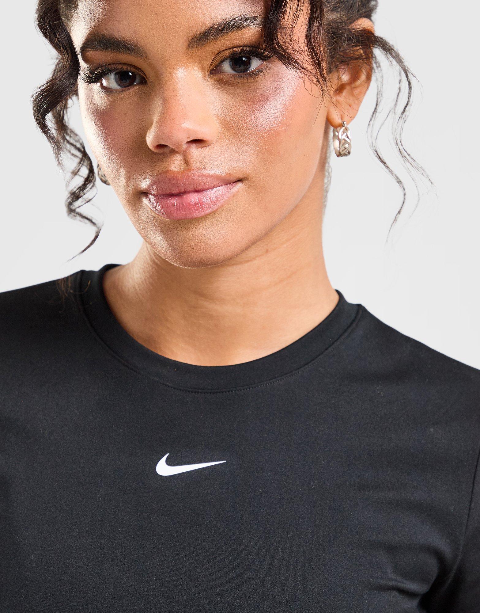 Training One Fitted T-Shirt