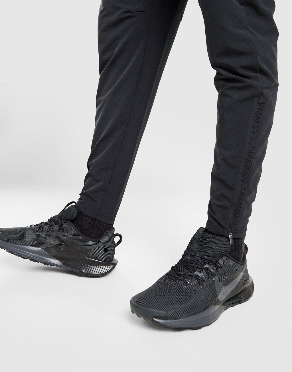 Stride Graphic Woven Track Pants