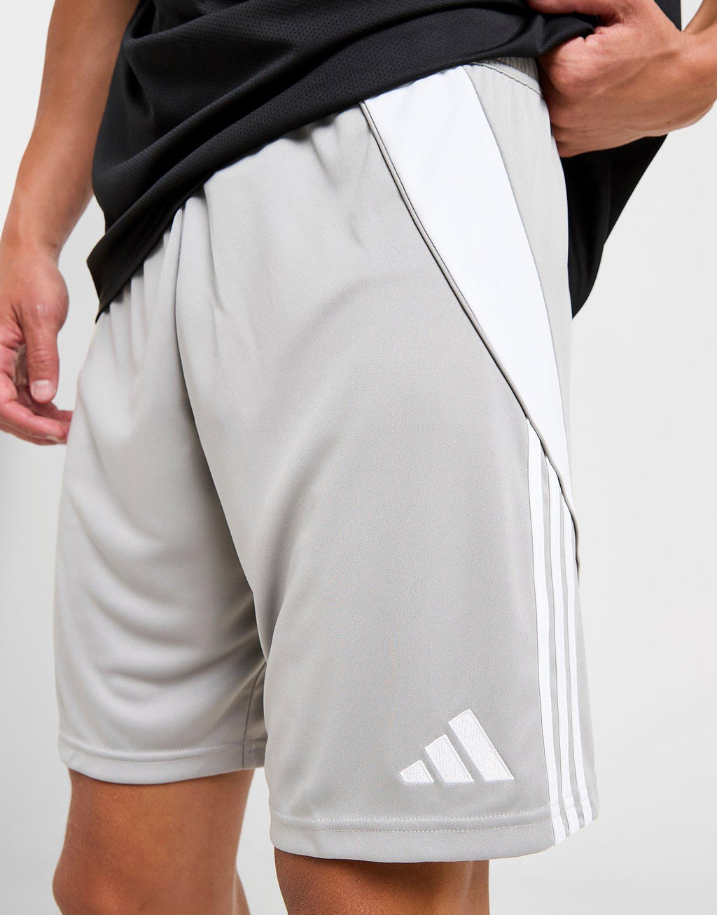 Tiro Shorts