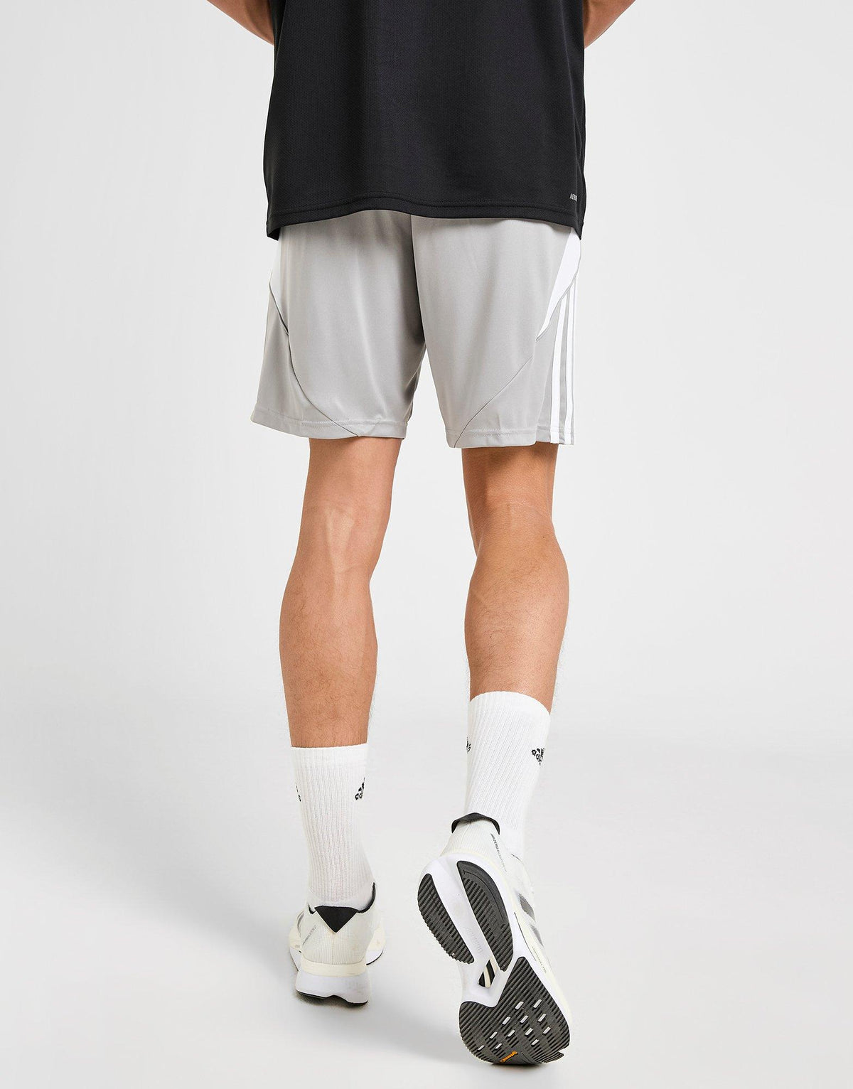 Tiro Shorts