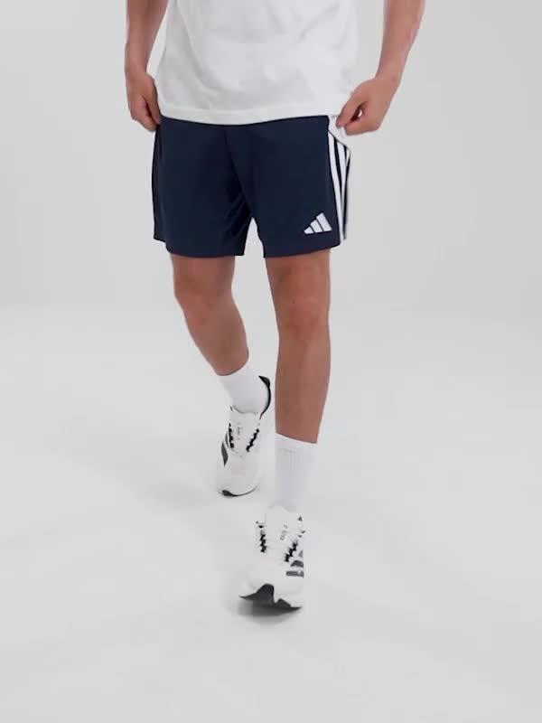Tiro Shorts