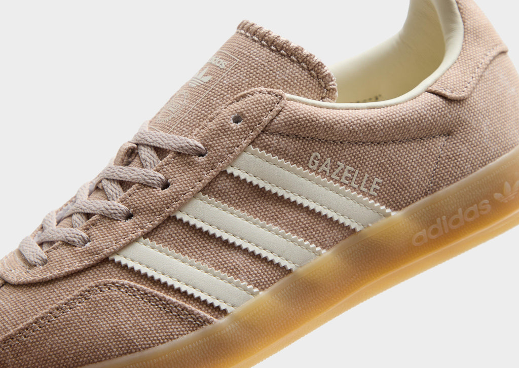 Gazelle Indoor Canvas Women's