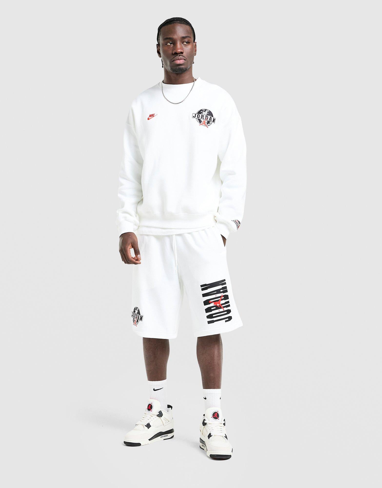 Globe Shorts