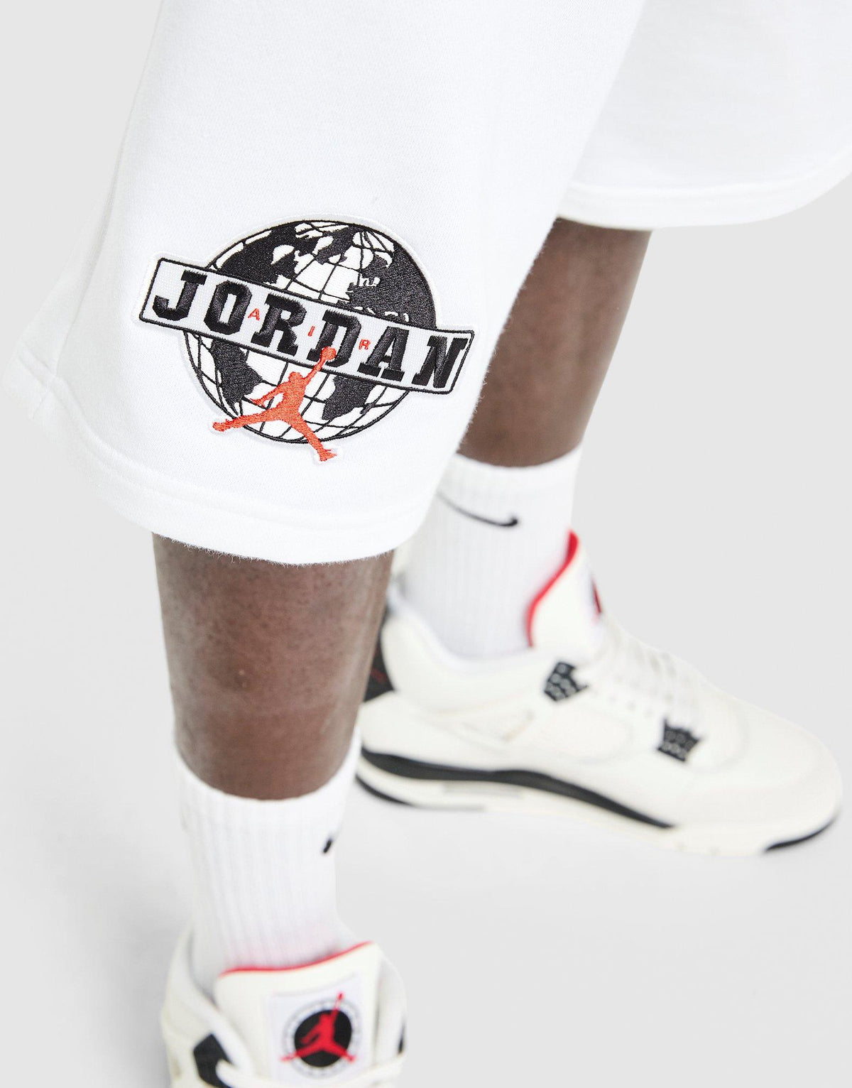 Globe Shorts