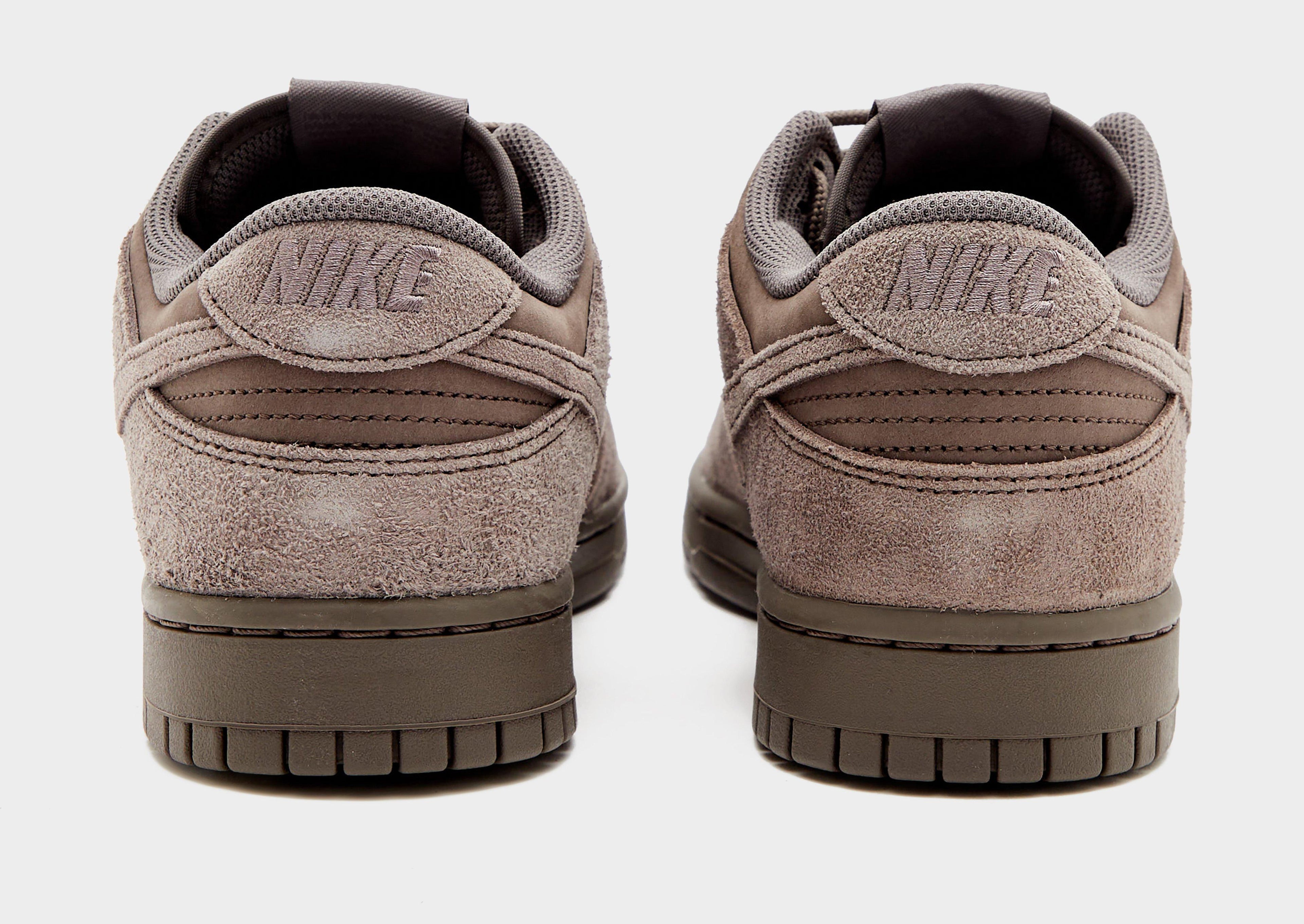 Dunk Low Retro SE