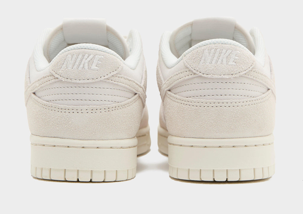 Dunk Low Retro SE