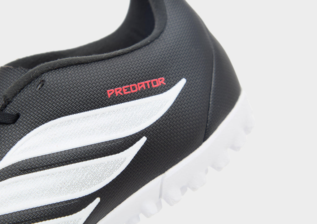 Predator Club Turf