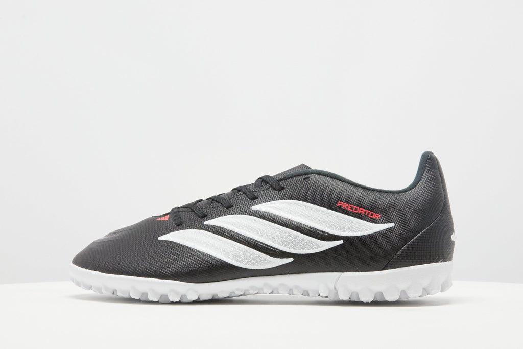 Predator Club Turf