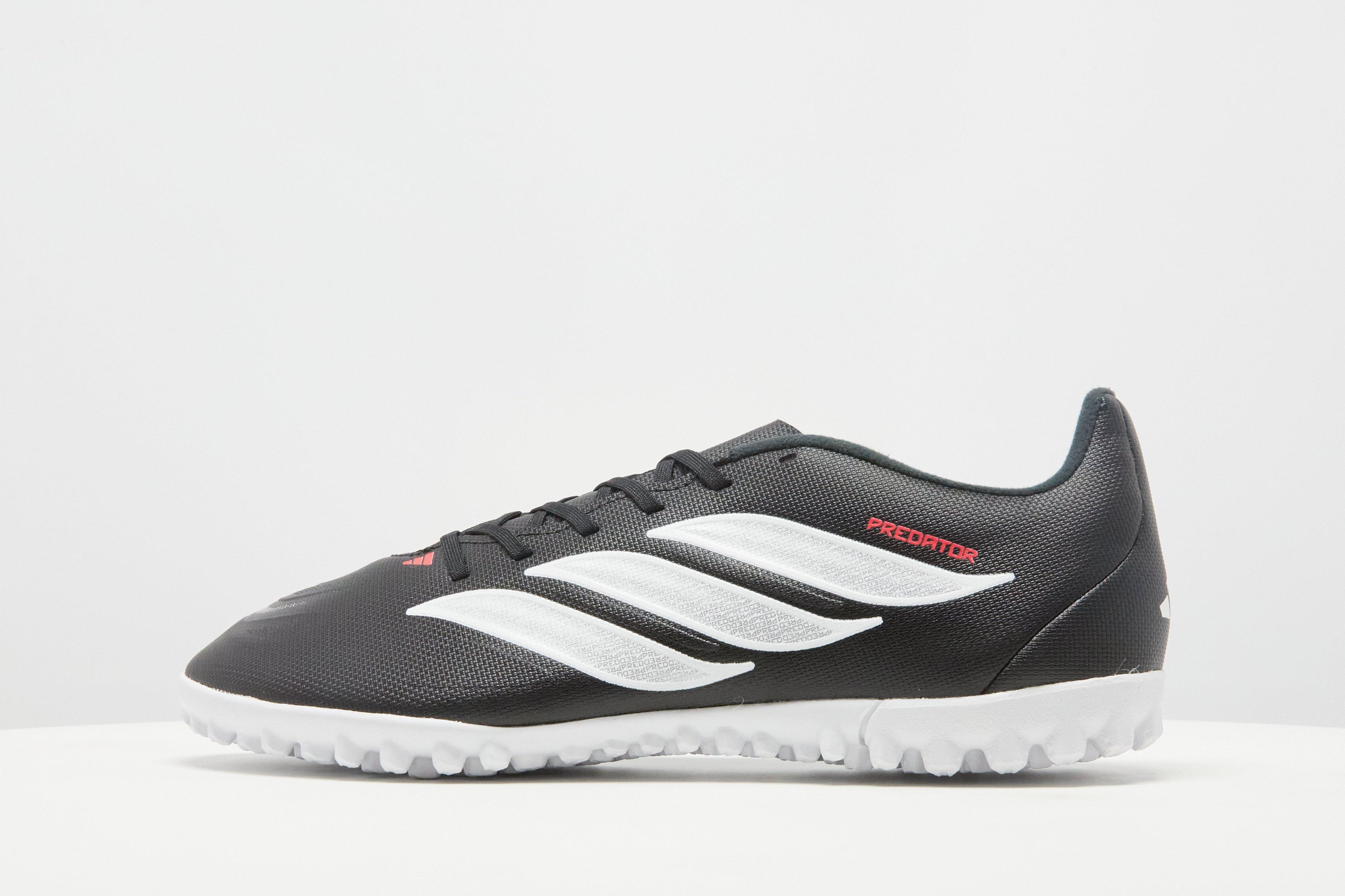 Predator Club Turf