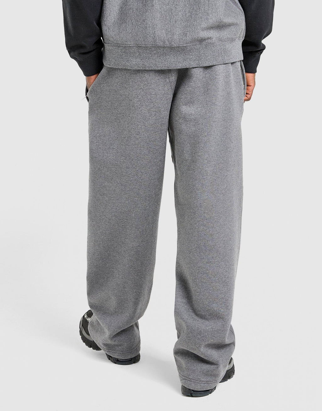 Solo Swoosh Fleece Joggers x Syna