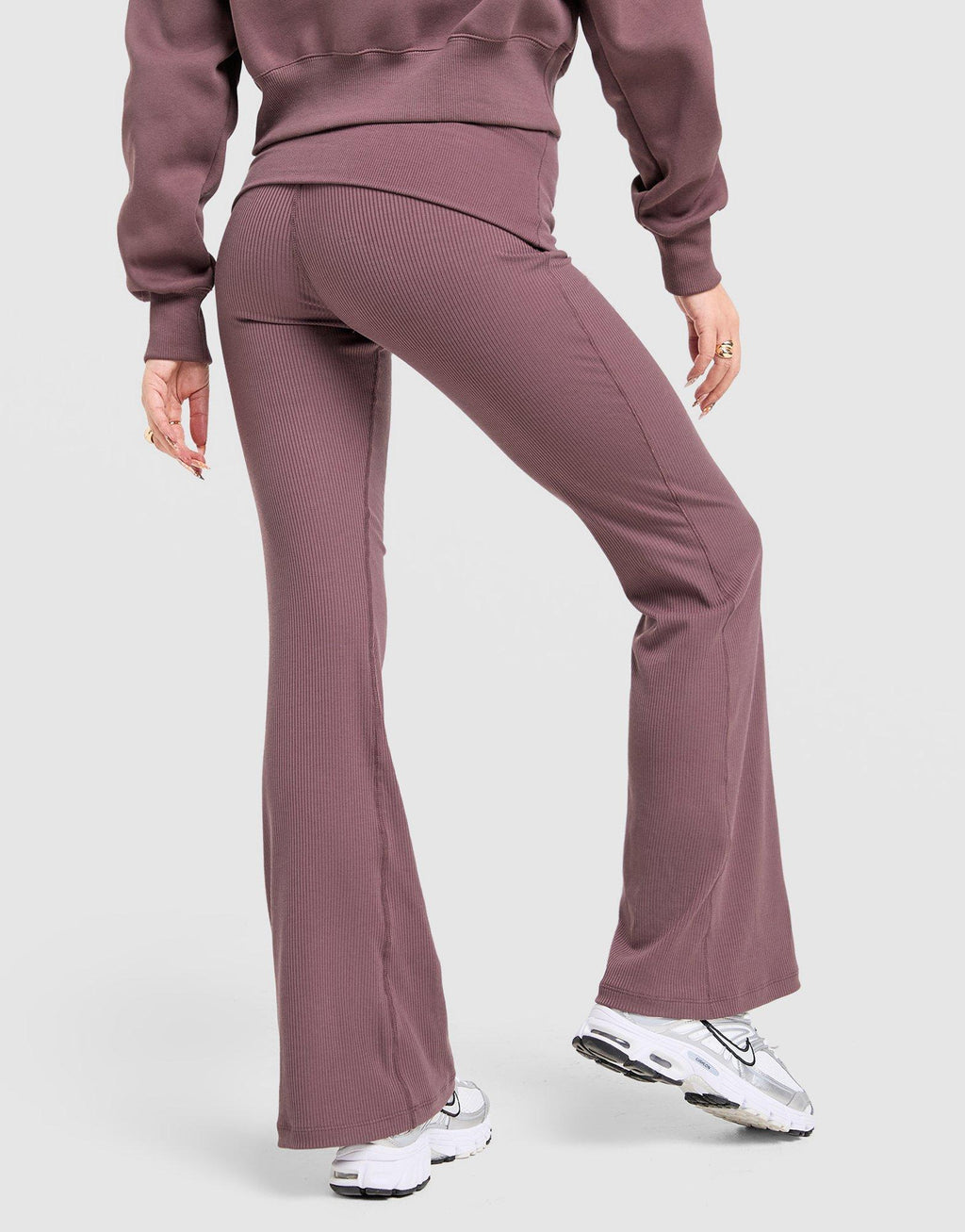 Chill Ribbed Flare Leggings